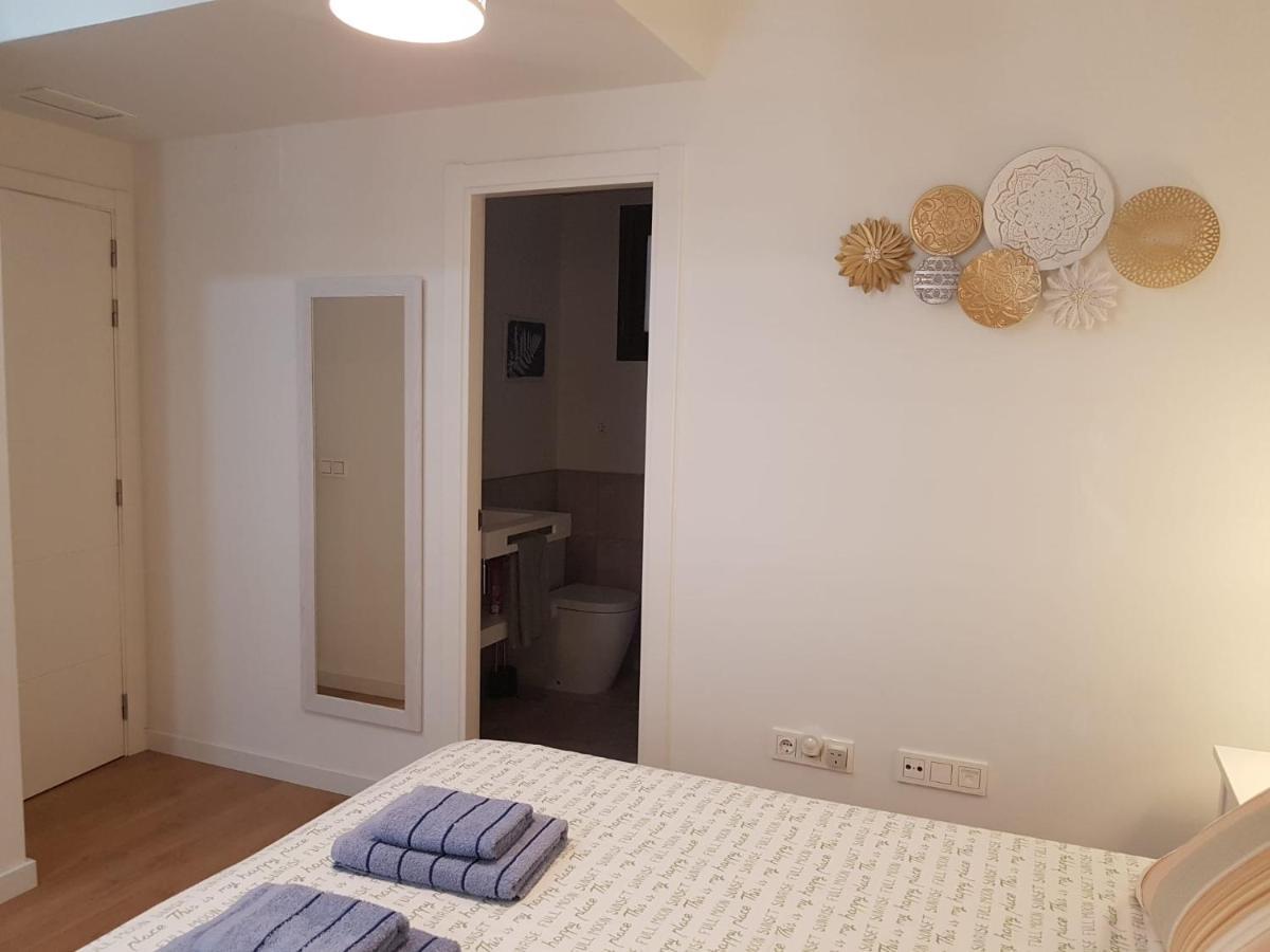 Apartamento Plaza Del Teatro Parking Free Málaga Eksteriør bilde