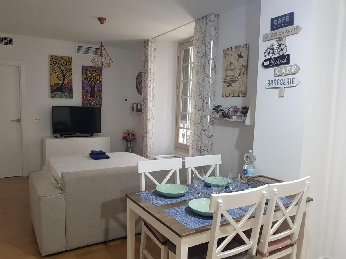 Apartamento Plaza Del Teatro Parking Free Málaga Eksteriør bilde